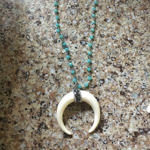 Crescent Horn Choker